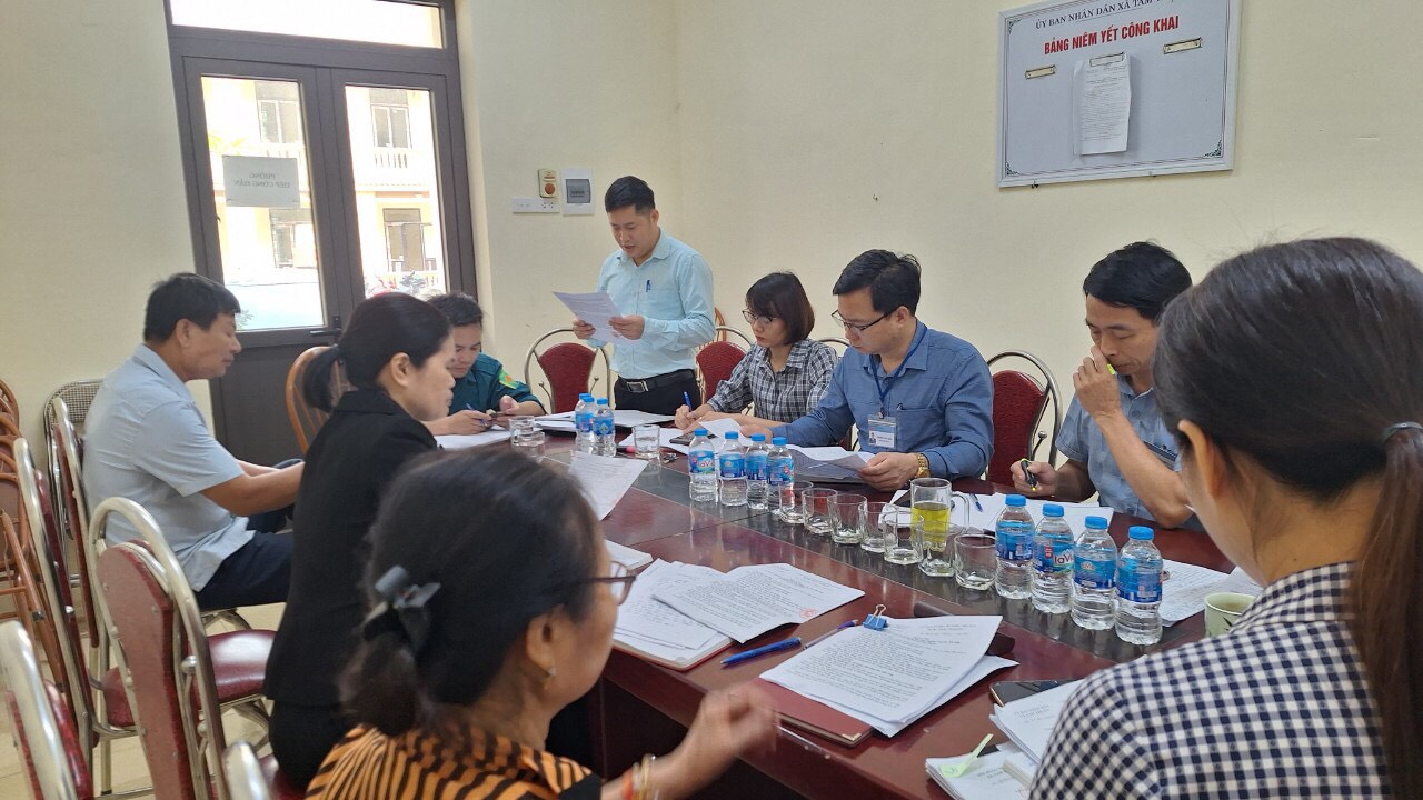 GIÁM SÁT CÔNG TÁC QUẢN LÝ, SỬ DỤNG ĐẤT CÔNG ÍCH, ĐẤT CÔNG TRÊN ĐỊA BÀN XÃ