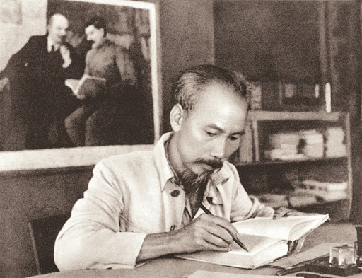 Kỷ niệm 135 năm Ngày sinh Chủ tịch Hồ Chí Minh (19/5/1890 - 19/5/2025): Tiếp tục thực hiện và phát triển những tư tưởng vĩ đại của Chủ tịch Hồ Chí Minh trong kỷ nguyên mới của dân tộc Việt Nam